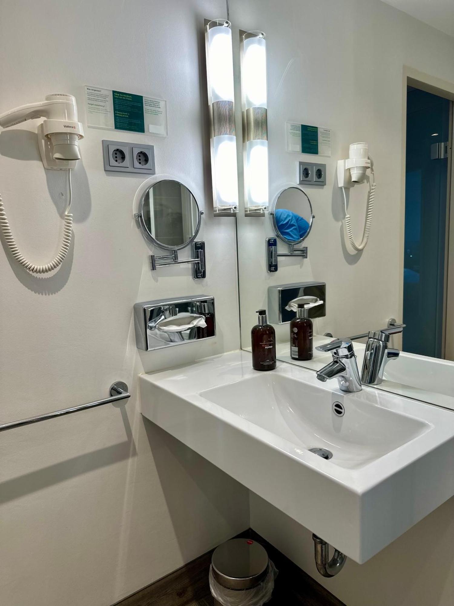 Apartment 4* Boutique Zimmer Am Hafen + öpnv&tg Düsseldorf